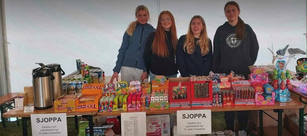 Sjoppa og sölubásar 10.bekkjar Hvolsskóla á Kjötsúpuhátíð