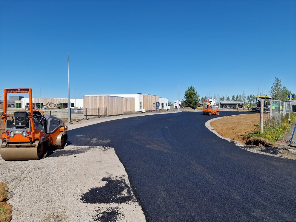 Malbikun við Ölduna og á Æskuslóð