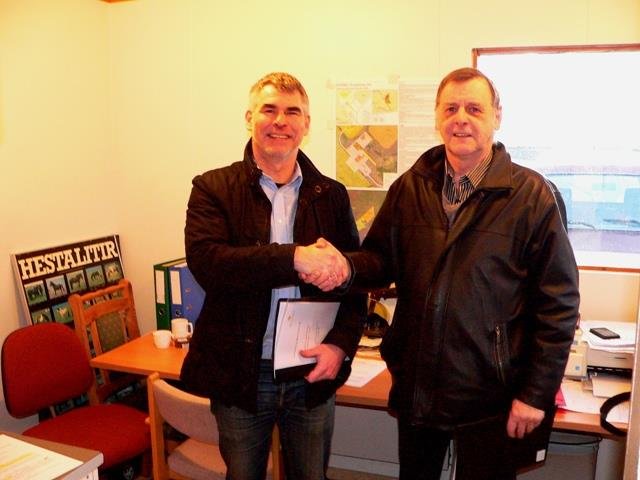 Bygging á móttöku- og umhleðsluhúsi á Strönd