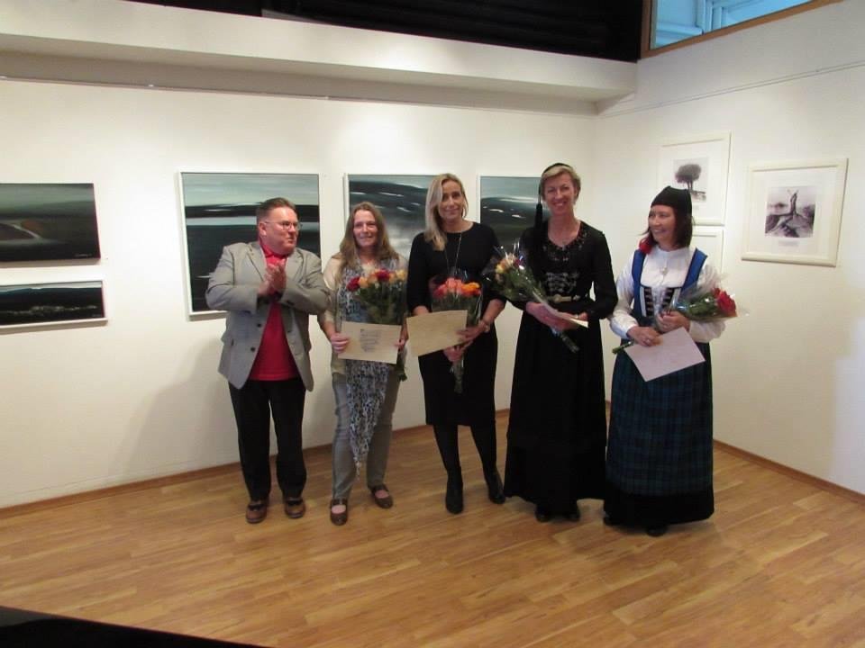 Myndlistasýningin Þær í Sögusetrinu