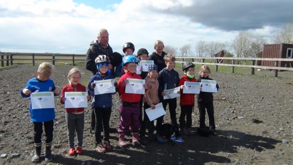 Reiðmenn framtíðarinnar á reiðnámskeiði