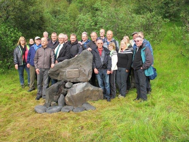 Minnisvarði um Óskar Sigurjónsson afhjúpaður
