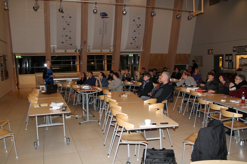 EKKI MEIR - fræðsluerindi um eineltismál