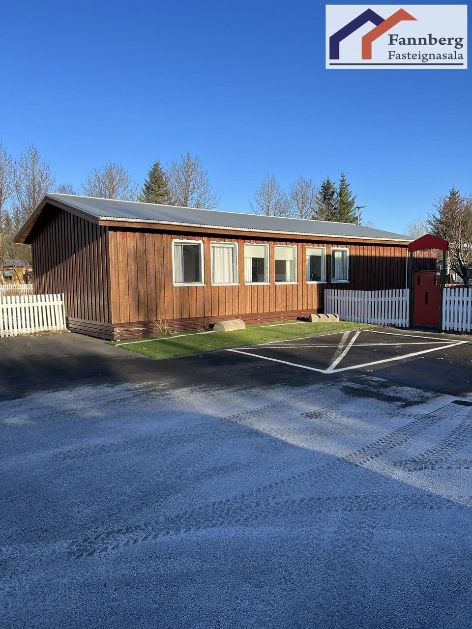 Hús til sölu til brottflutnings