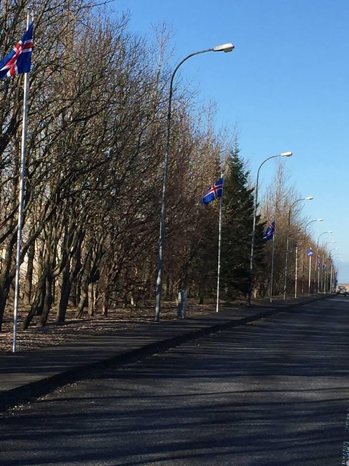 Flaggað á Hvolsvelli í tilefni dagsins