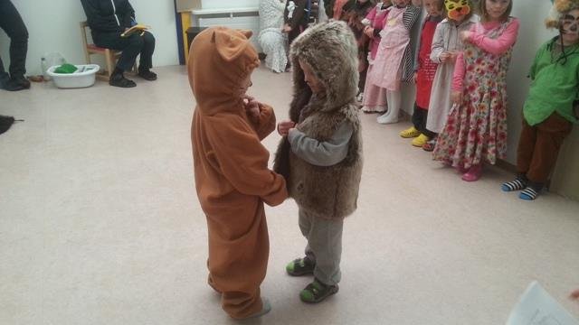 Dýrin í Hálsaskógi sýnt í Leikskólanum Örk