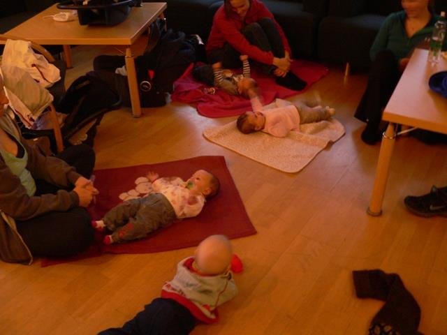 Mömmumorgnar í Hvolnum