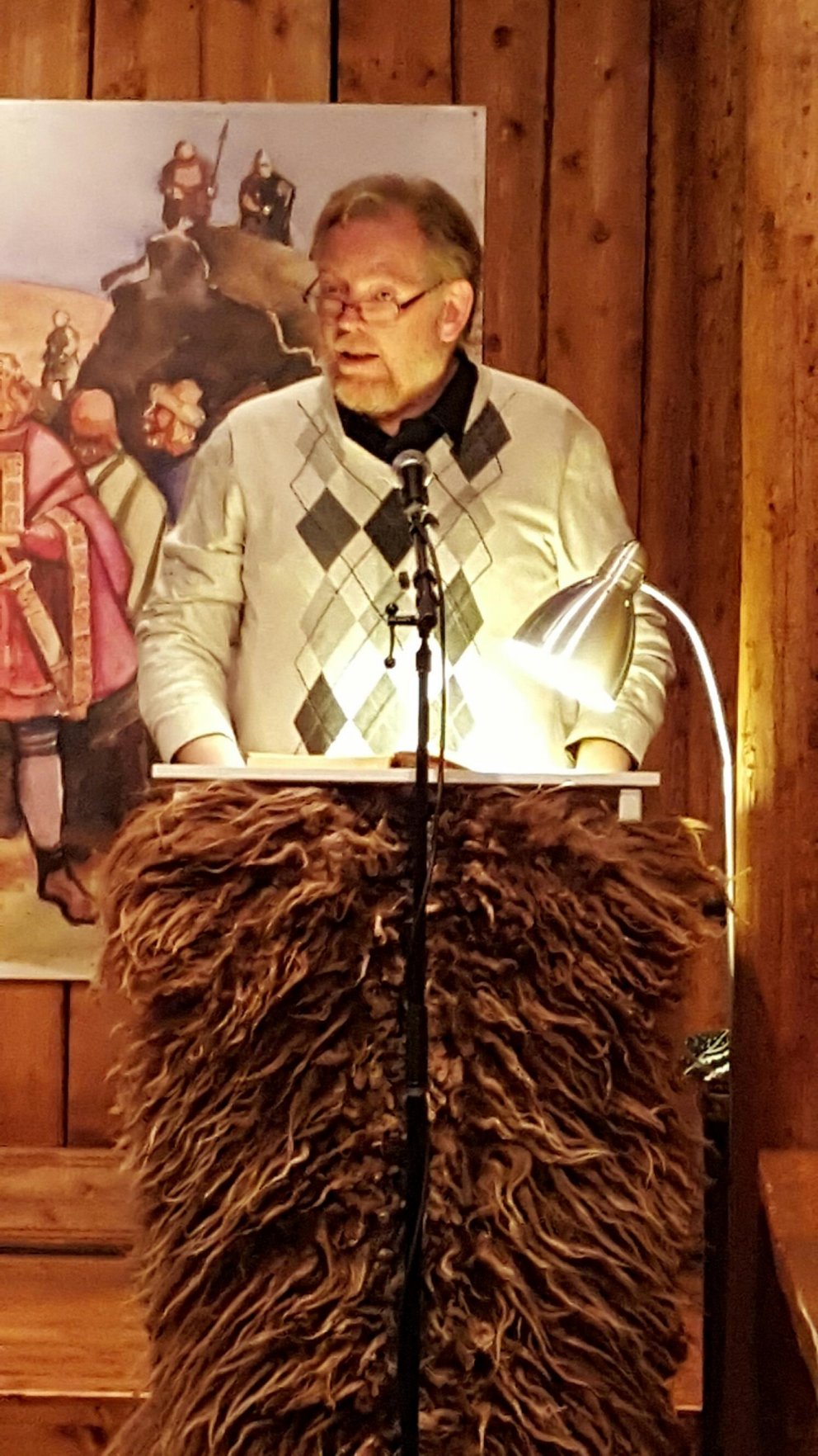 Jakob las Njálu á 15 klukkustundum og 38 mínútum.