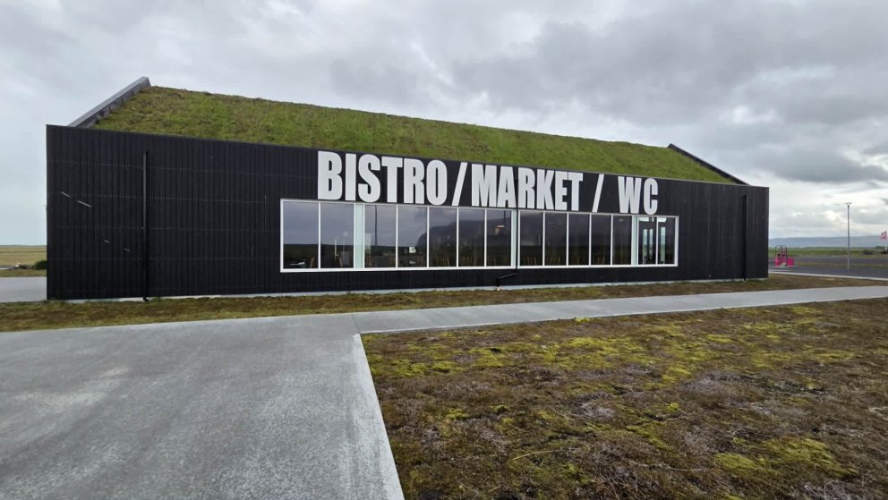 Laufey Bistro opnar við Landeyjarhafnarveg.