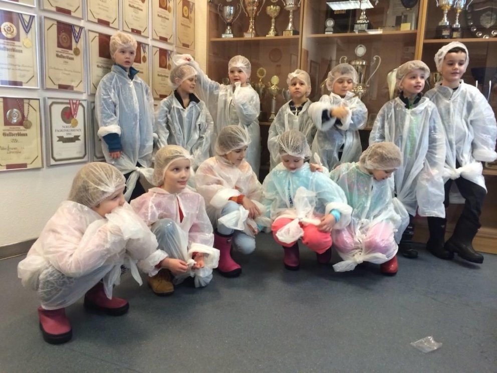 1. bekkur Hvolsskóla heimsækir Sláturfélag Suðurlands