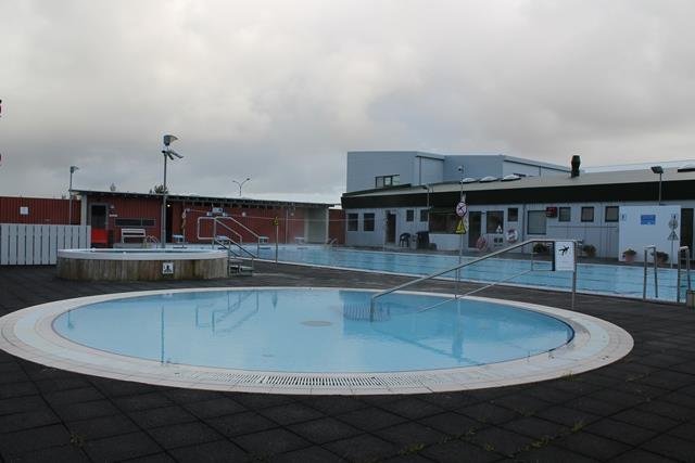 Sundlaug lokuð n.k. föstudag eftir kl: 16:30.