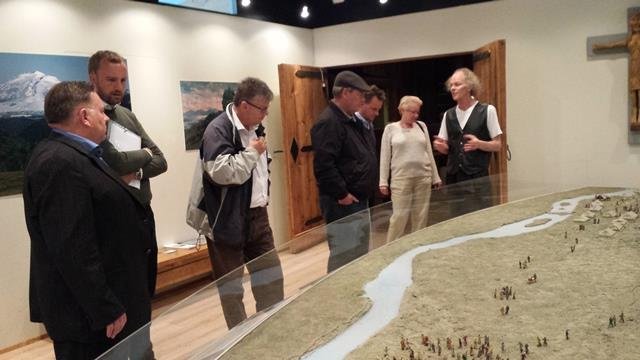 Danskur ráðherra í heimsókn