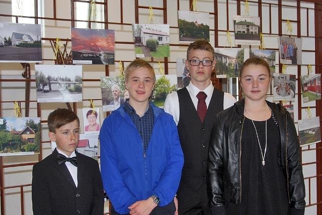 Börn úr Hvolsskóla fluttu ljóð á 80 ára afmælshátíði Hvolsvallar