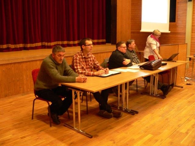 Íbúafundir í gær