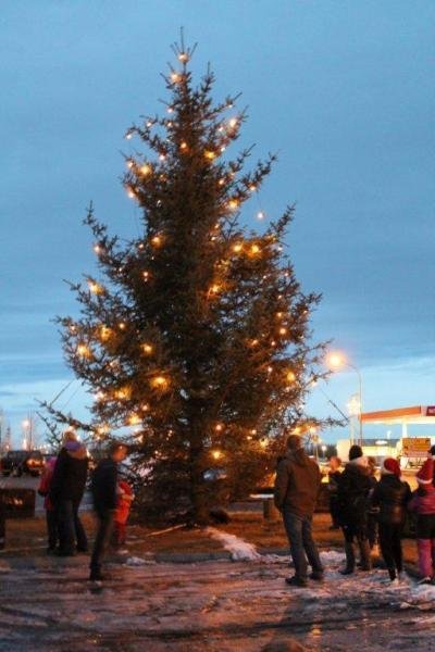 Kveikt á jólaljósum