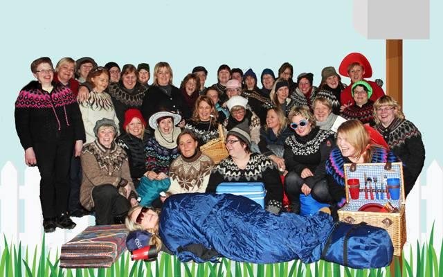 Kvennakórinn Ljósbrá gefur út útilegubók