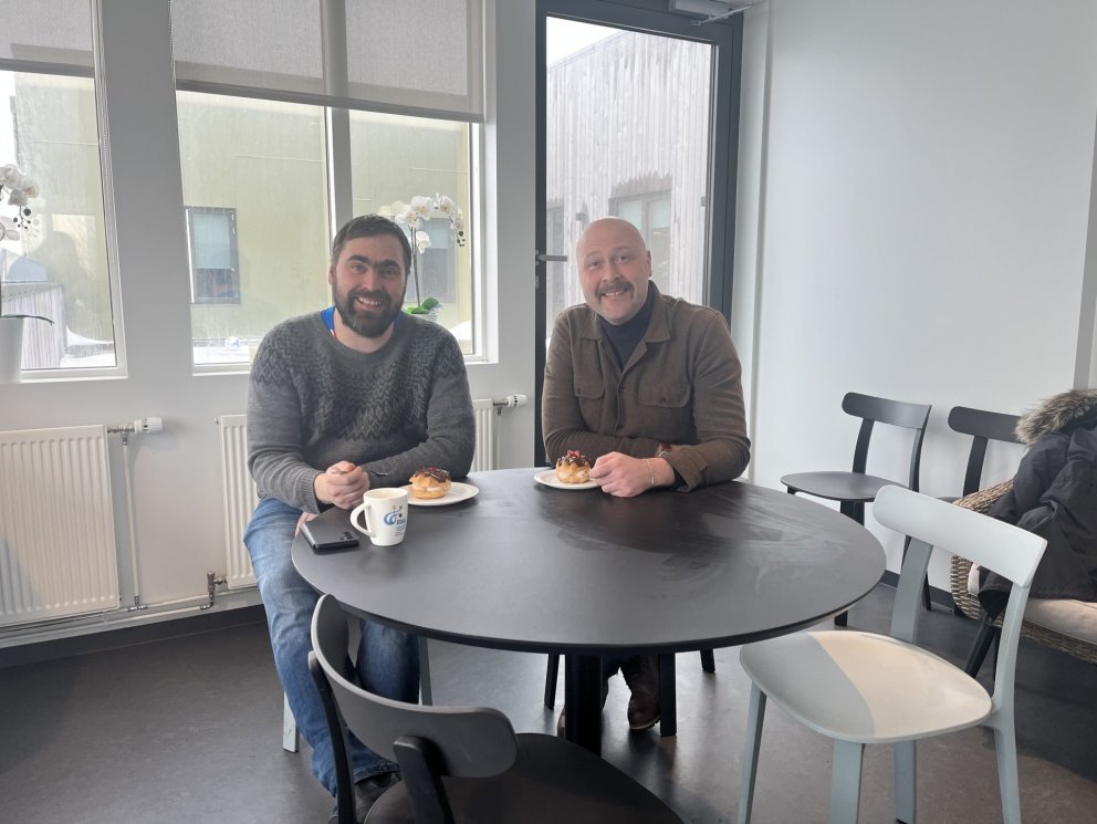 Starfsfólk VISS kom færandi hendi