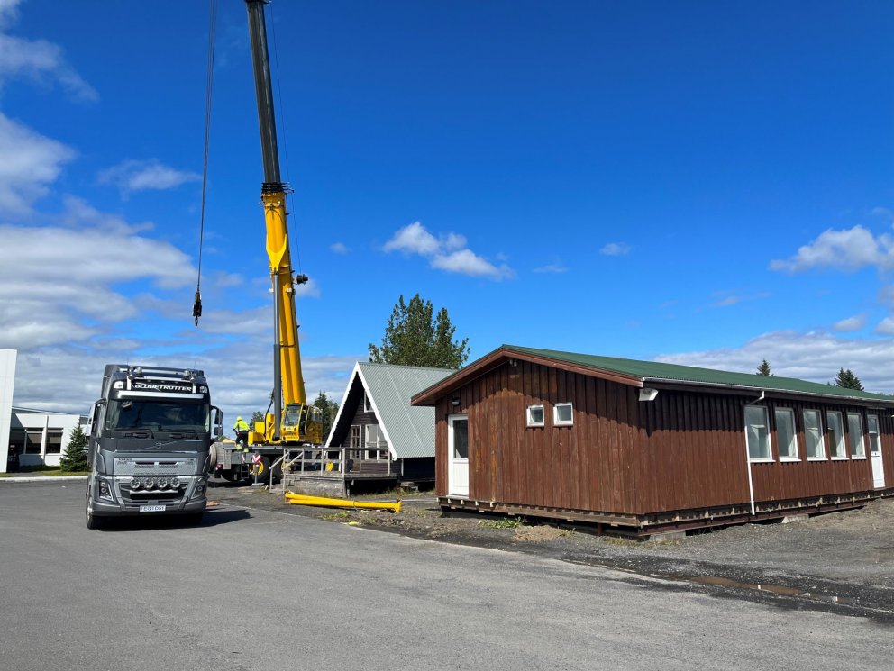 Litlu húsin flutt úr miðbænum