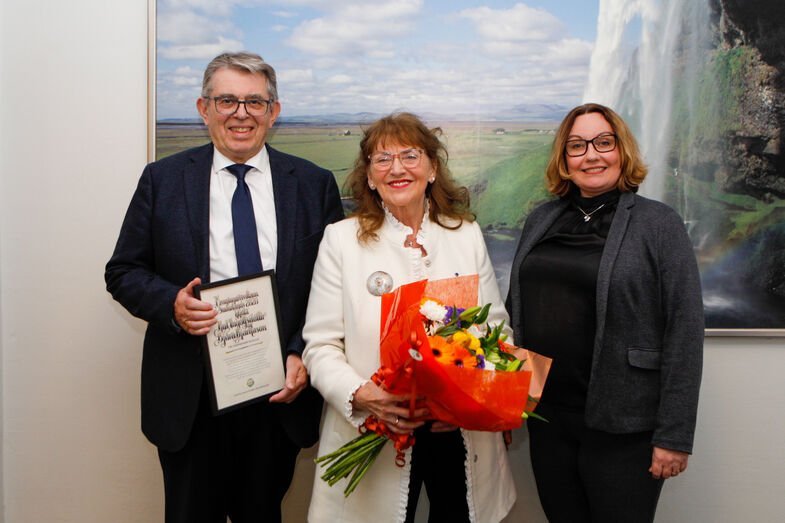 Björn Bjarnason, Rut Ingólfsdóttir og Eva Björk Harðardóttir, formaður stjórnar SASS.