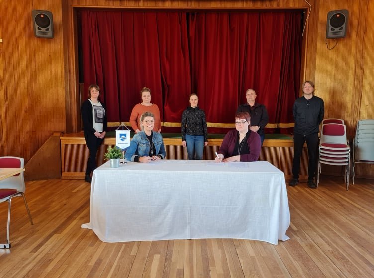 Endurnýjun samstarfssamnings við Íþróttafélagið Dímon