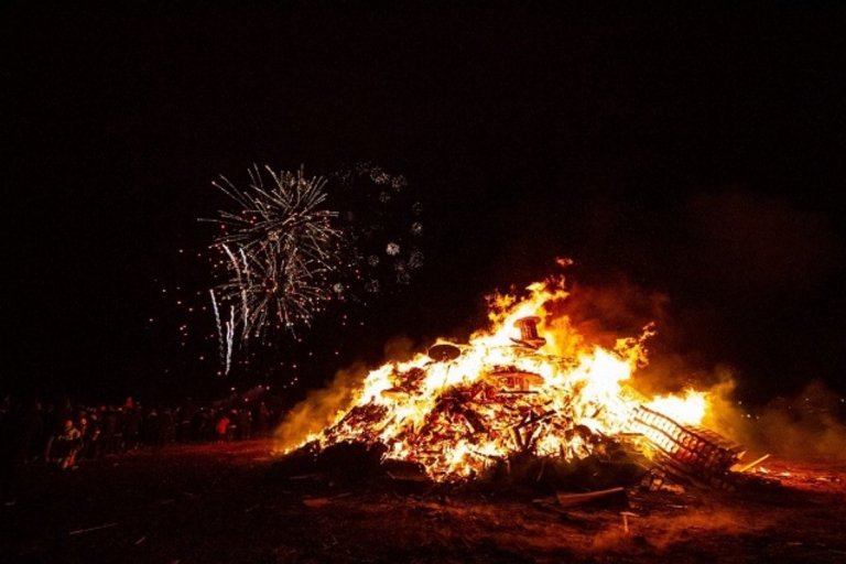 Tvær þrettándabrennur í Rangárþingi eystra